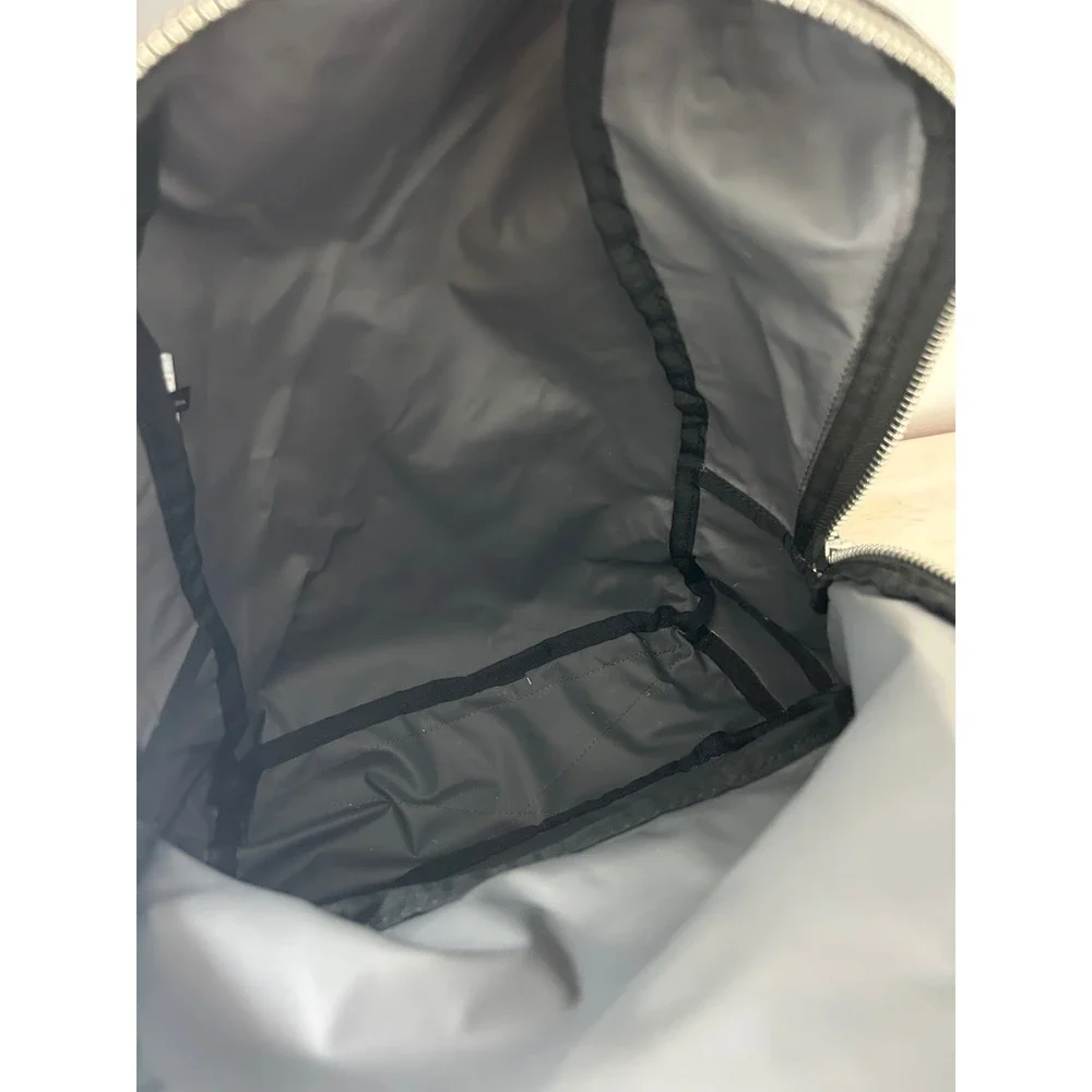Marc Jacobs Gray Nylon Logo Backpack M0016409 021 Silver Zip Bag